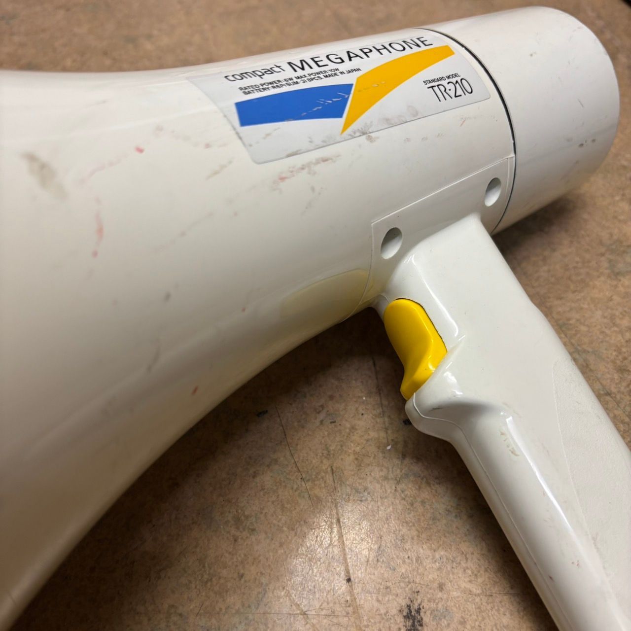 UNI-PEX コンパクトメガホン TR-210s サイレン付 動作確認済み UNI-PEX コンパクトメガホン TR-210s サイレン付 動作確認済み