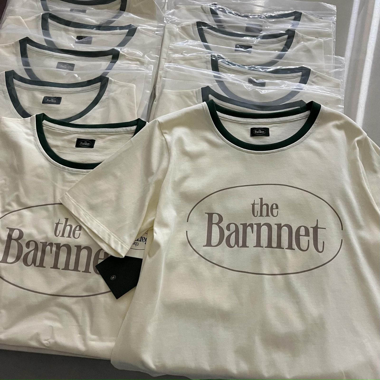 The Barnnetホワイト半袖Tシャツthe barnnet the barnnet ザバーネット 半袖 Tシャツ ホワイト - メルカリ