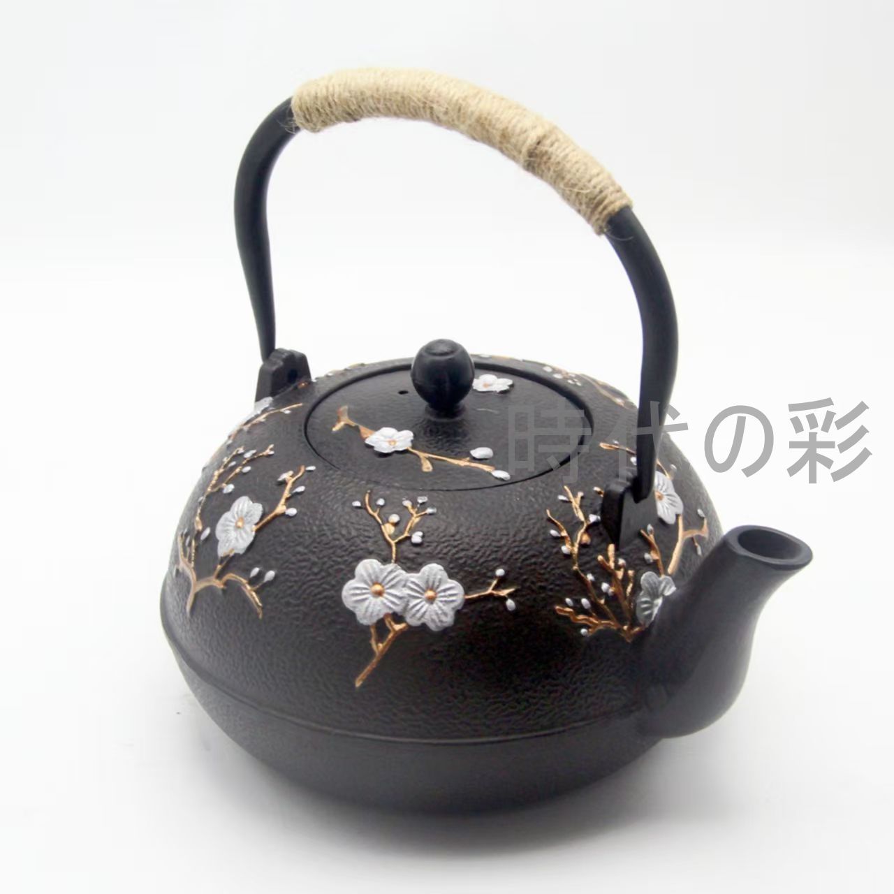鉄瓶 浮彫りデザイン 日本龟文? 水漏れ無容量約1300ml 鉄瓶 浮彫りデザイン 日本龟文? 水漏れ無容量約1300ml