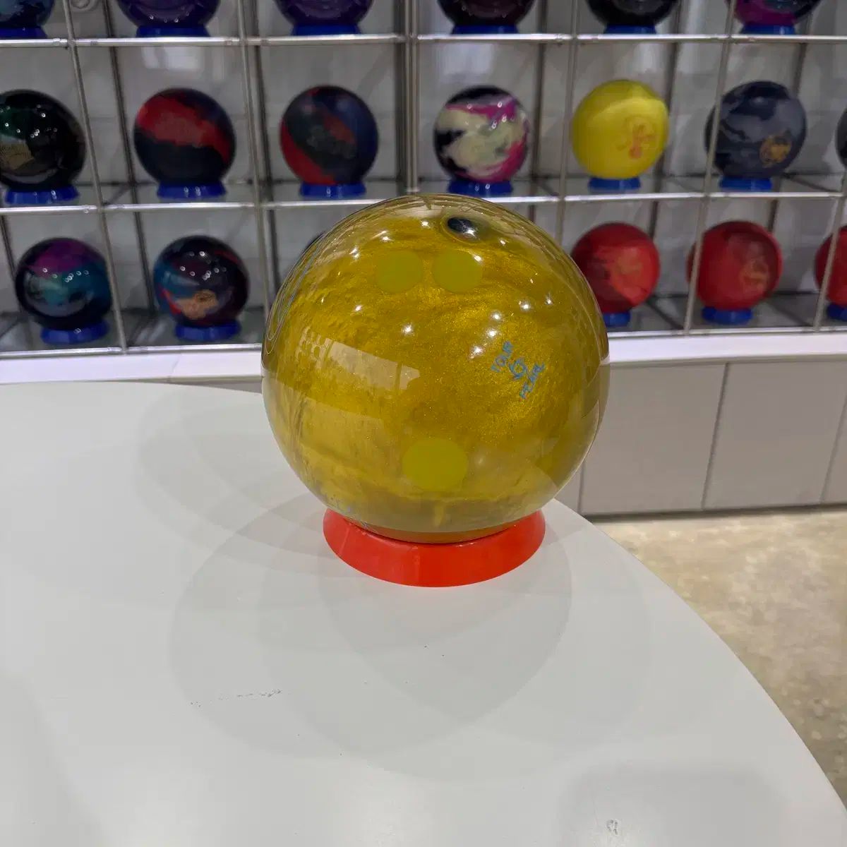 ゴールド