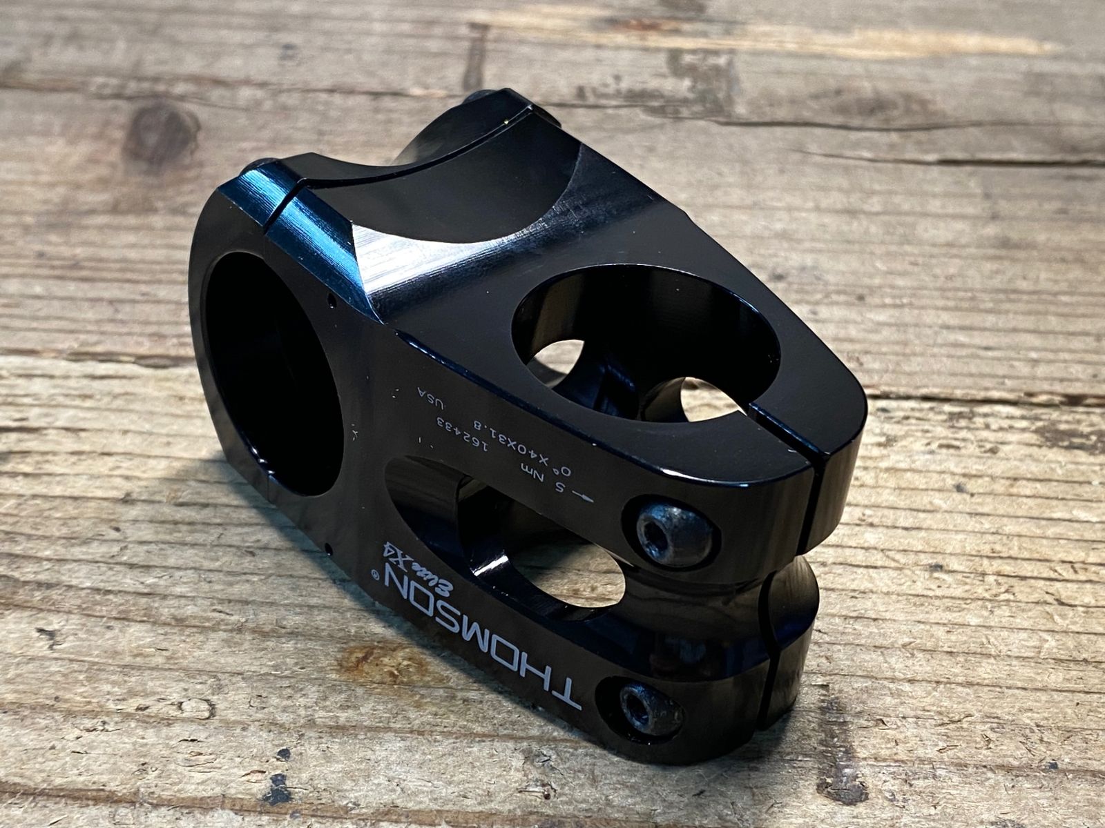 JJ951 トムソン THOMSON ELITE X4 ステム 黒 40mm Φ31.8 OS