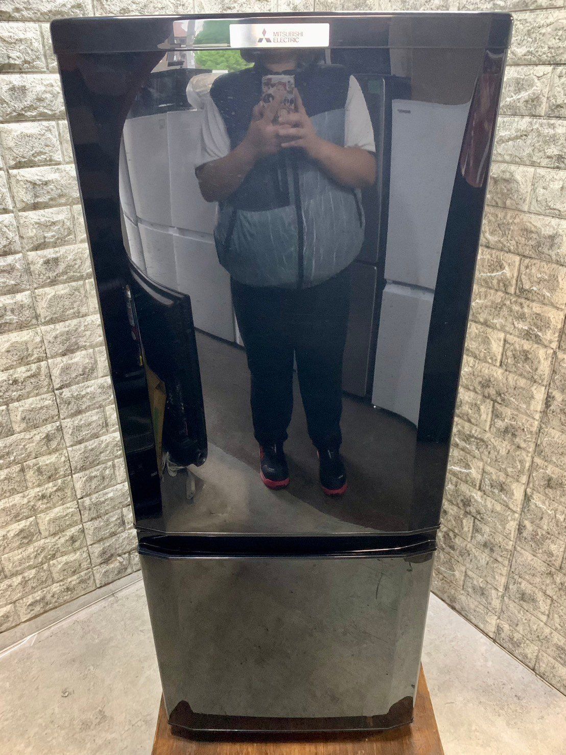 大阪送料無料★3か月保障付★冷蔵庫★2020年★MR-P15E-B1★R-746 大阪送料無料☆3か月保障付☆冷蔵庫☆2020年☆MR-P15E-B1☆R-746