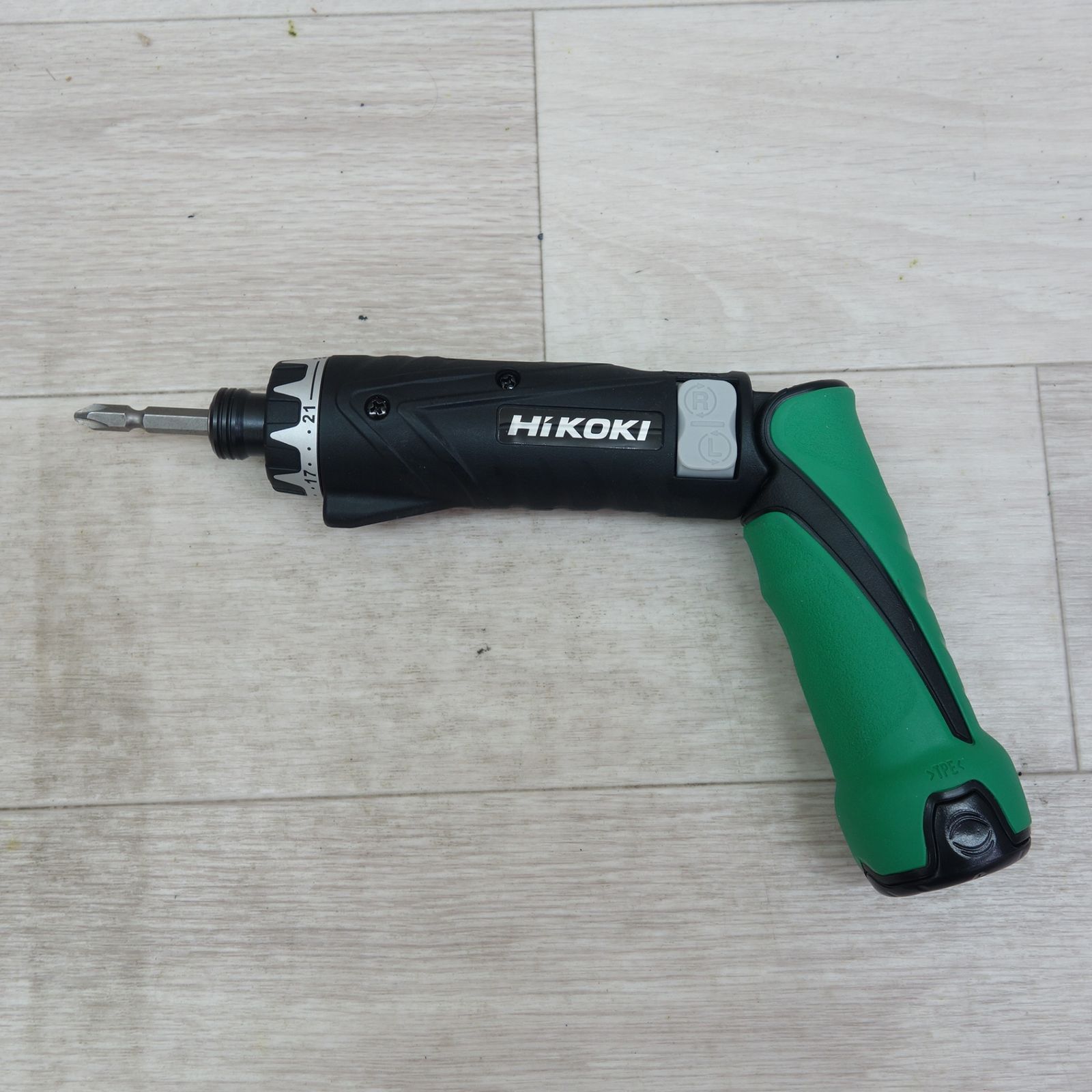 送料無料] キレイ！バッテリー2個☆日立工機 コードレス ドライバ  