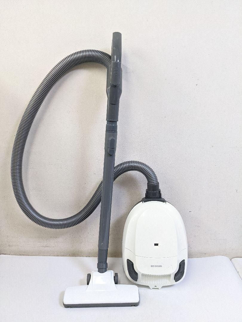 TOSHIBA VC-CF31-R サイクロン式掃除機 2022年製 ヘッド無し