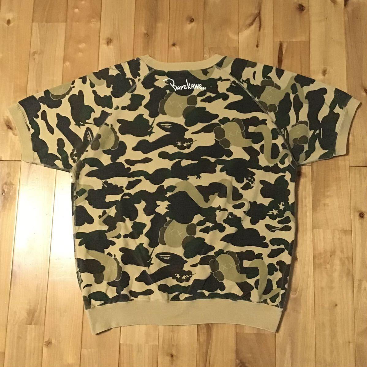 激レア kaws コラボ ×エイプ トート バッグ 迷彩 カモ カウズ APE ☆新品☆ kaws × BAPE bendy ABC camo pink トート バッグ a