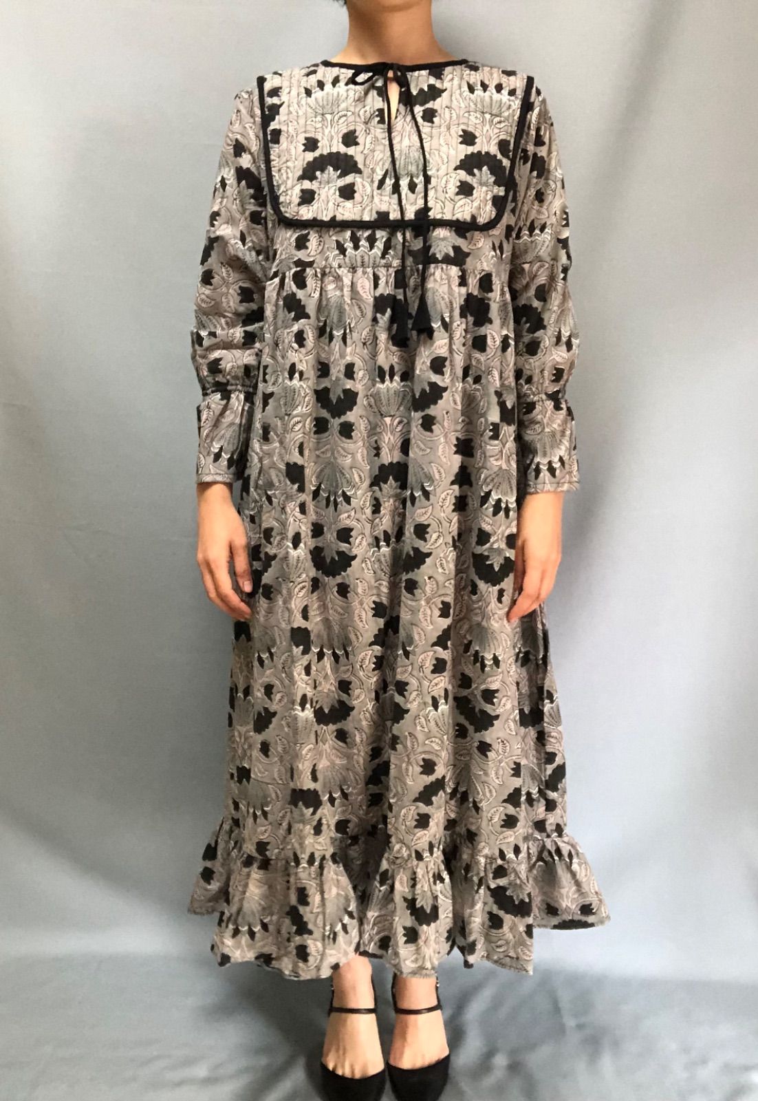 極美品♪かぐれ アーバンリサーチ プリントピンタックワンピース 花柄 極美品♪かぐれ アーバンリサーチ プリントピンタックワンピース