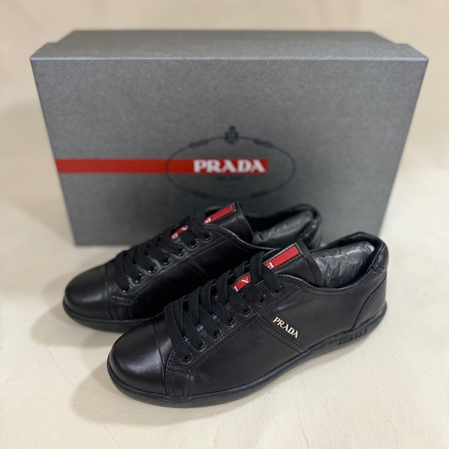 美品】PRADA プラダ レザー スニーカー ブラック （EUR）36 1/2 - メルカリ