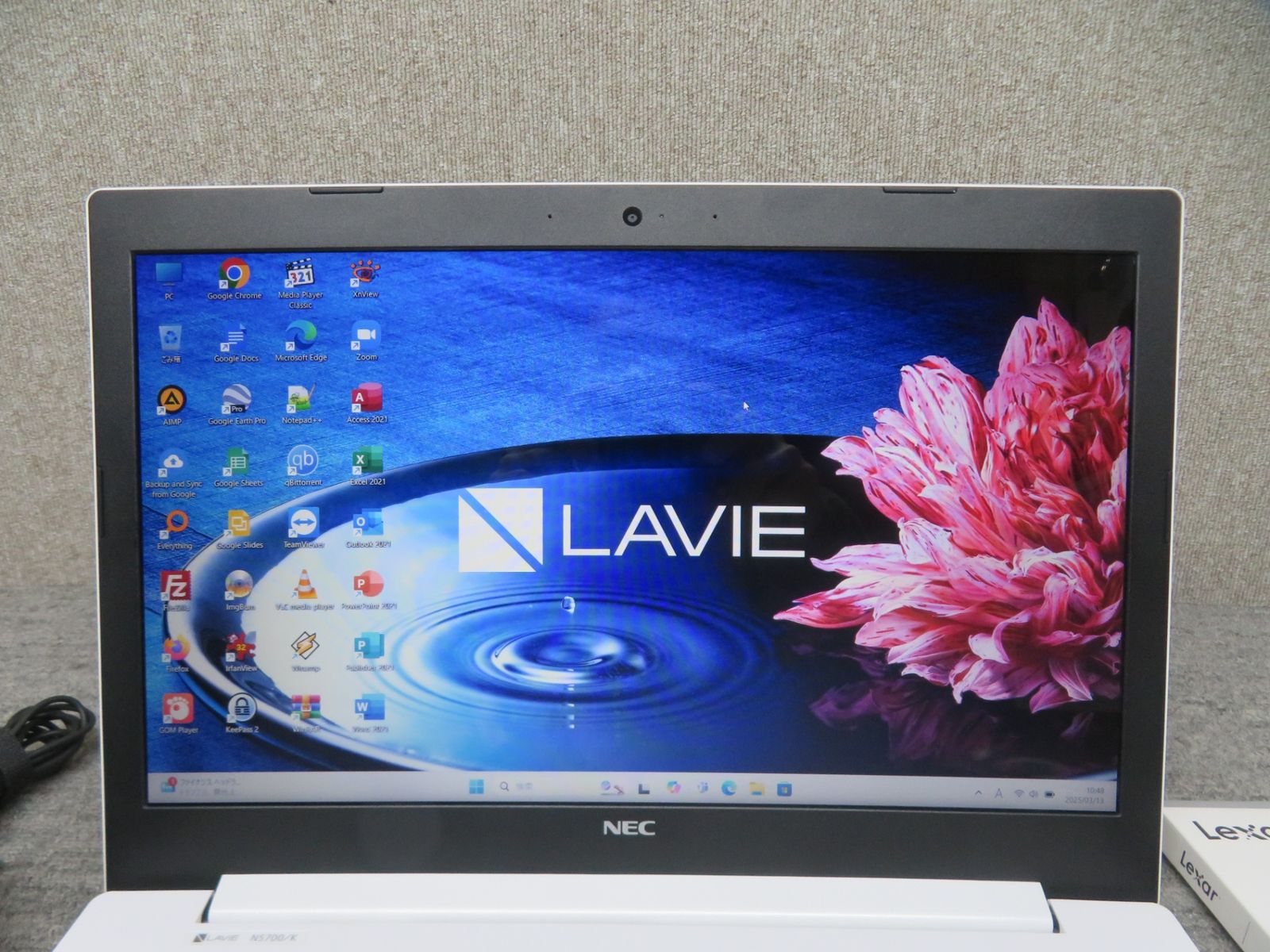 NEC NS700KAW Core i7-8550U 8GB ノートパソコン ブルーレイも見れる