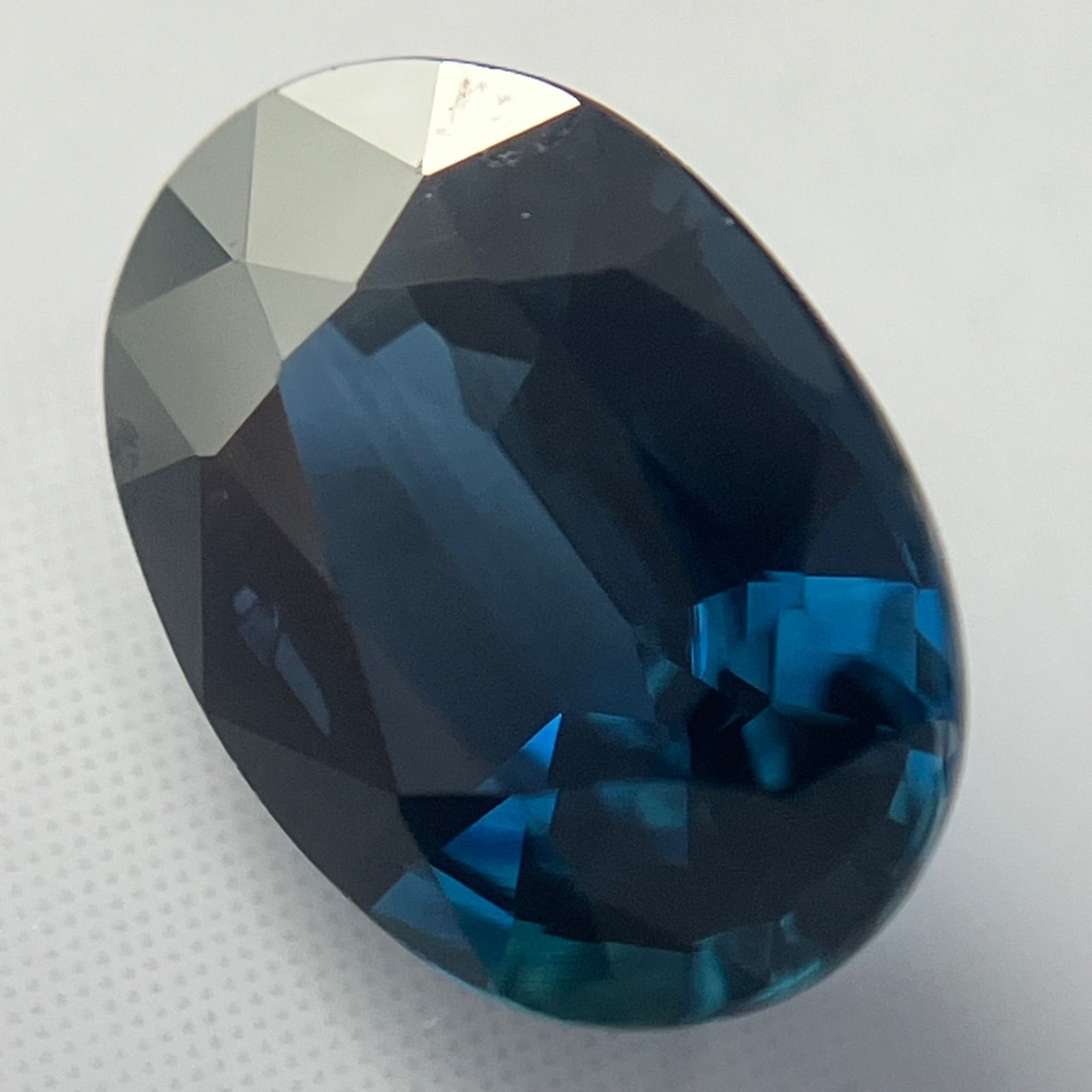 鑑別書付き】天然コランダム サファイア ルース 1.022ct 7.1x5.1mm 