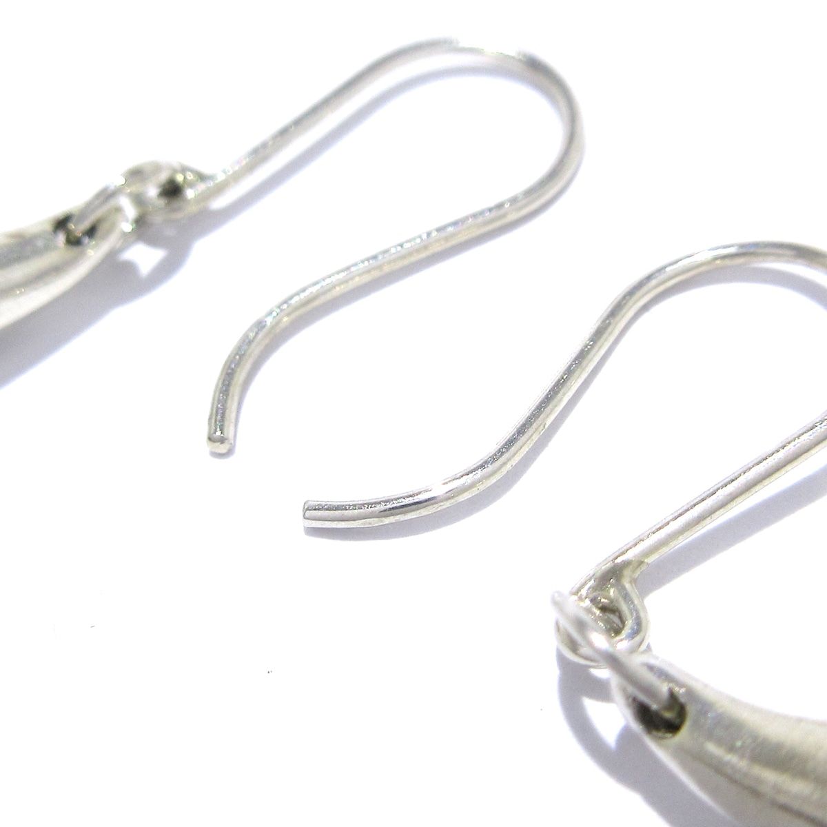 ピアス ティアドロップ