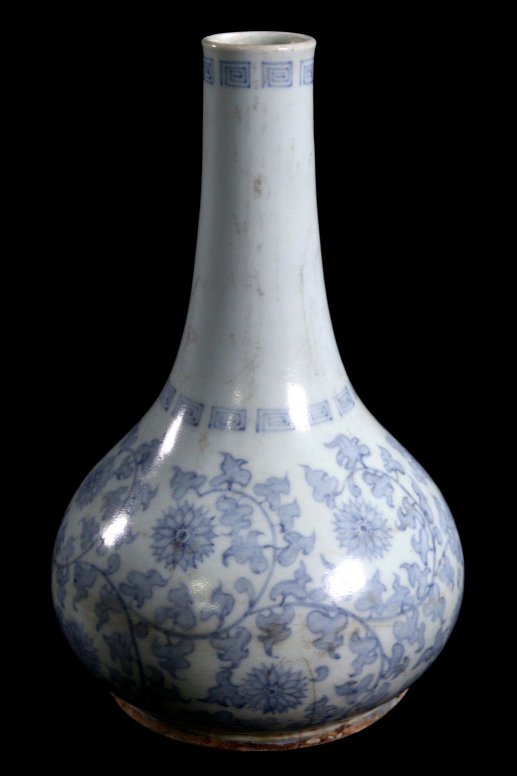 李朝時代 白磁製 蔓草花文染付花瓶 26cm 朝鮮古陶 唐物 骨董 古