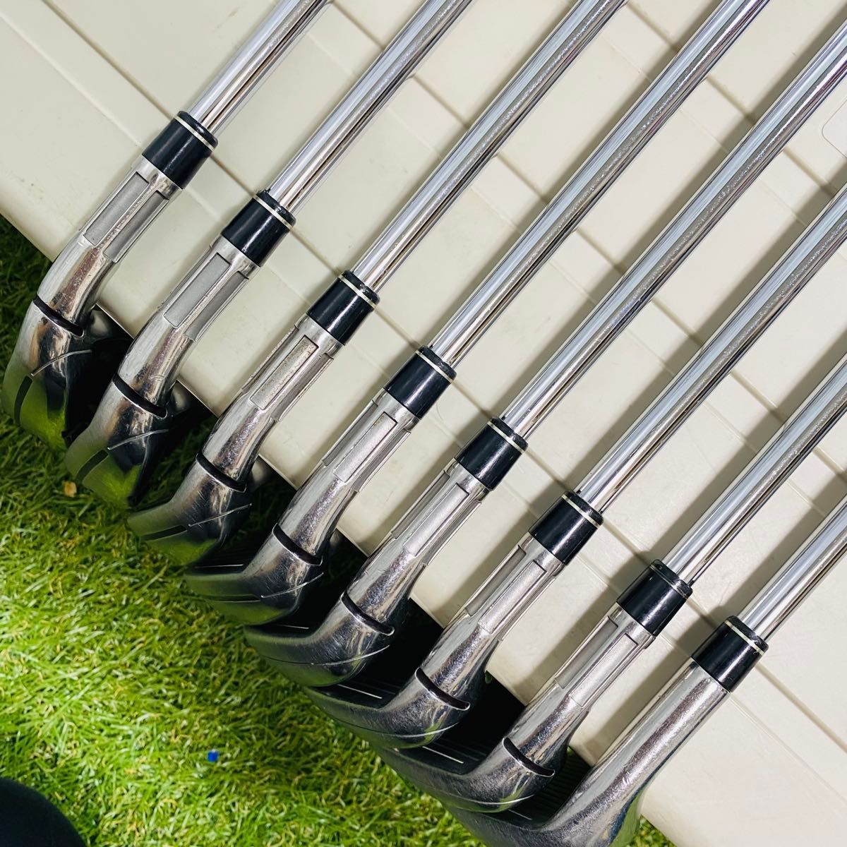 【良品】豪華8本 テーラーメイド M4 メンズアイアンセット スチール S 良品】豪華8本 テーラーメイド M4 メンズアイアンセット