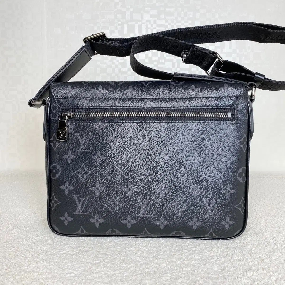 取扱商品6万点以上！ ルイヴィトン ディストリクト PM メッセンジャーバッグ マフラー