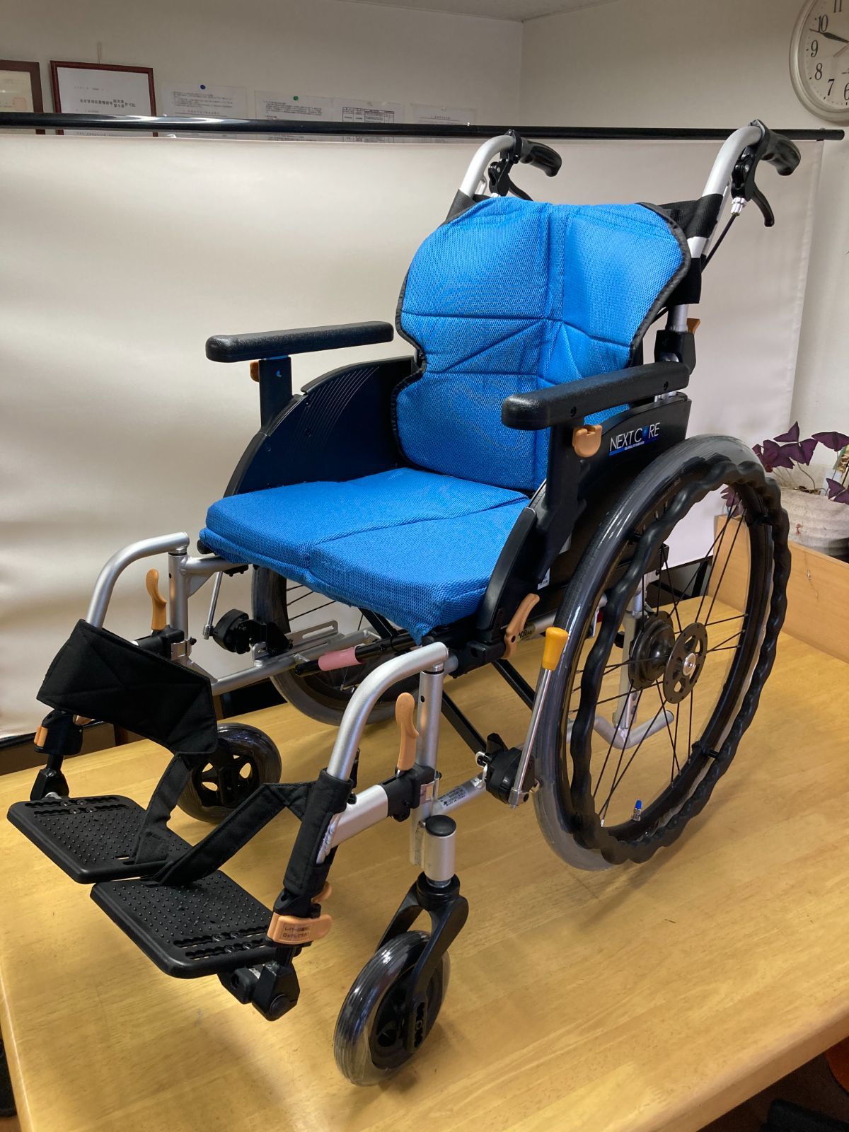 自走式車椅子 肘掛昇降 フットレスト開閉式 整備消毒済 福岡近郊引き渡し