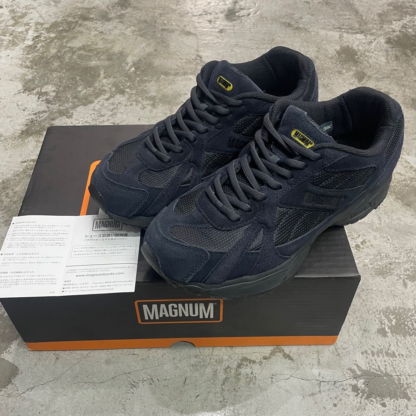 定価24200円 FreshService MAGNUM 23AW UNIFORM SERVICE TRAINER  