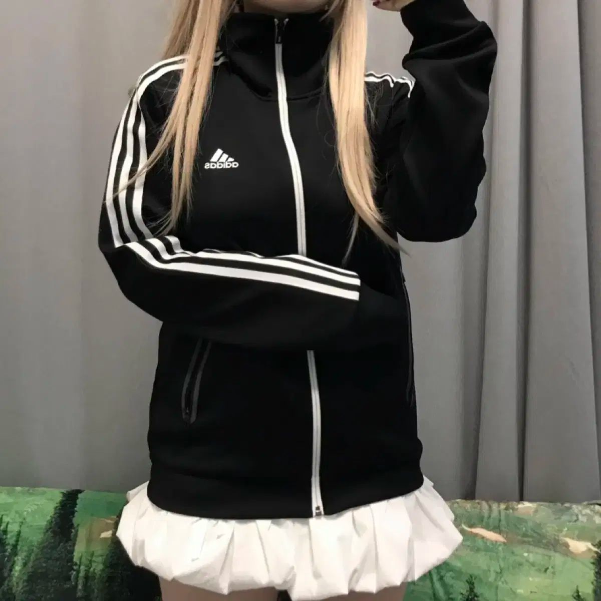 レアルマドリード　トレーニングトップ　L　白　adidas　アディダス　長袖 レアルマドリード トレーニングトップ L 白 adidas アディダス 長袖