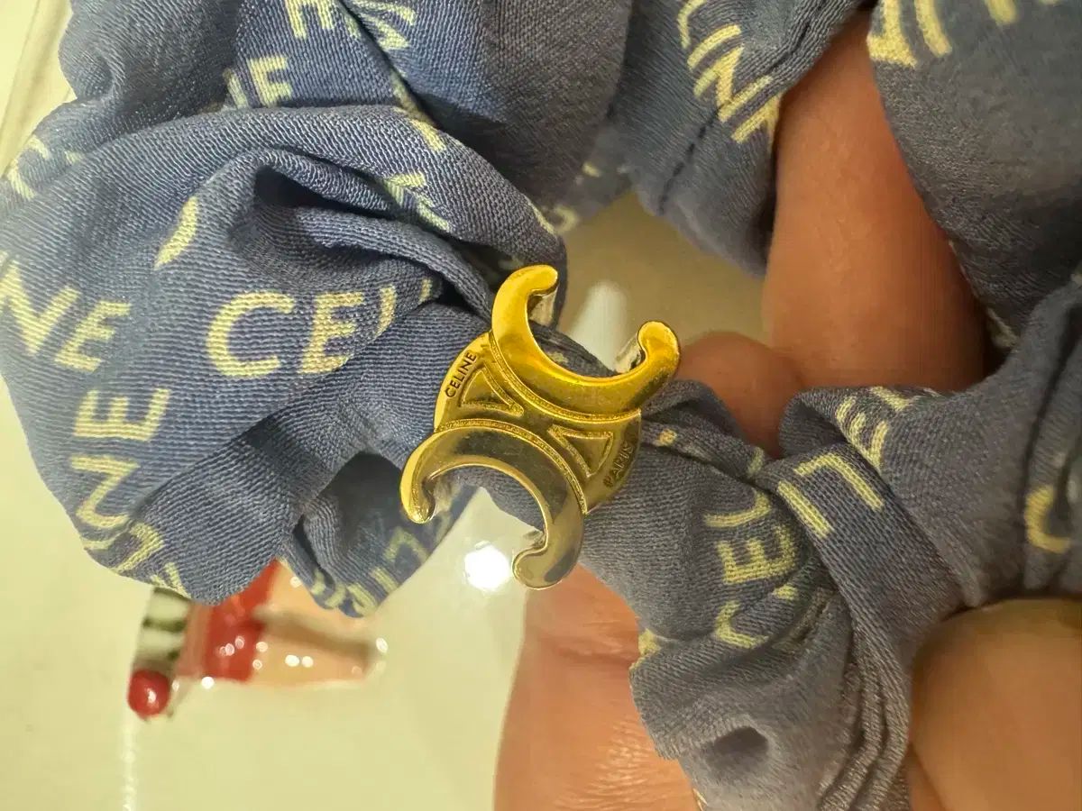 シュシュ ブルー