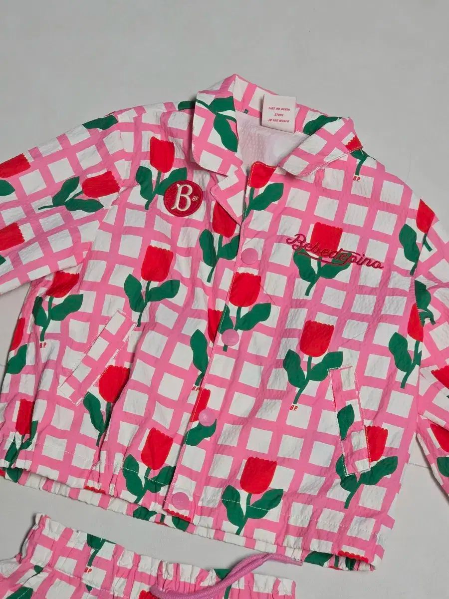 BEBE DE PINO ベベデピノ チューリップ ウィンドブレーカー＋パンツ＋ニーソックス サイズ 100 まとめ売り