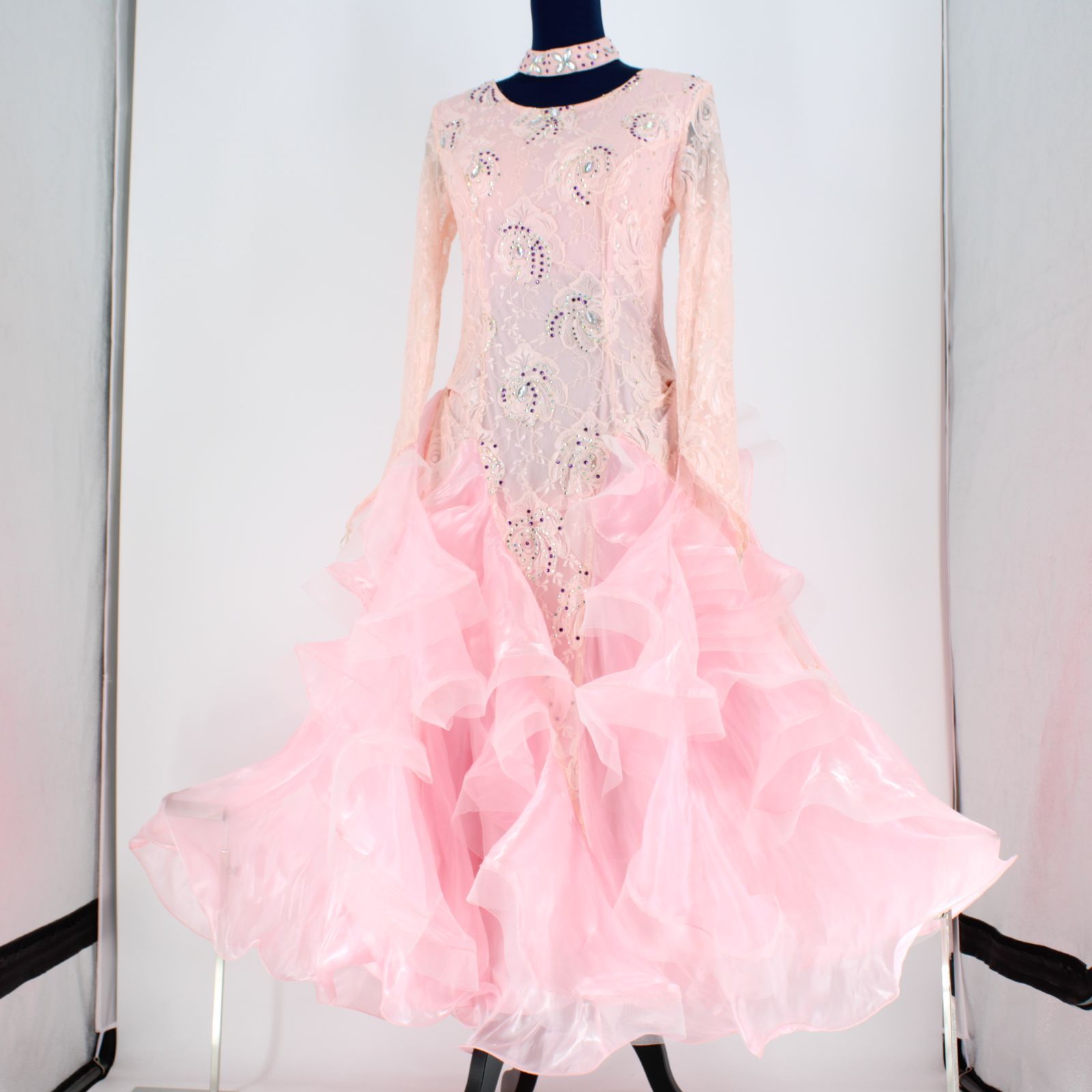 社交ダンスドレスパーティーデモピンクフロート