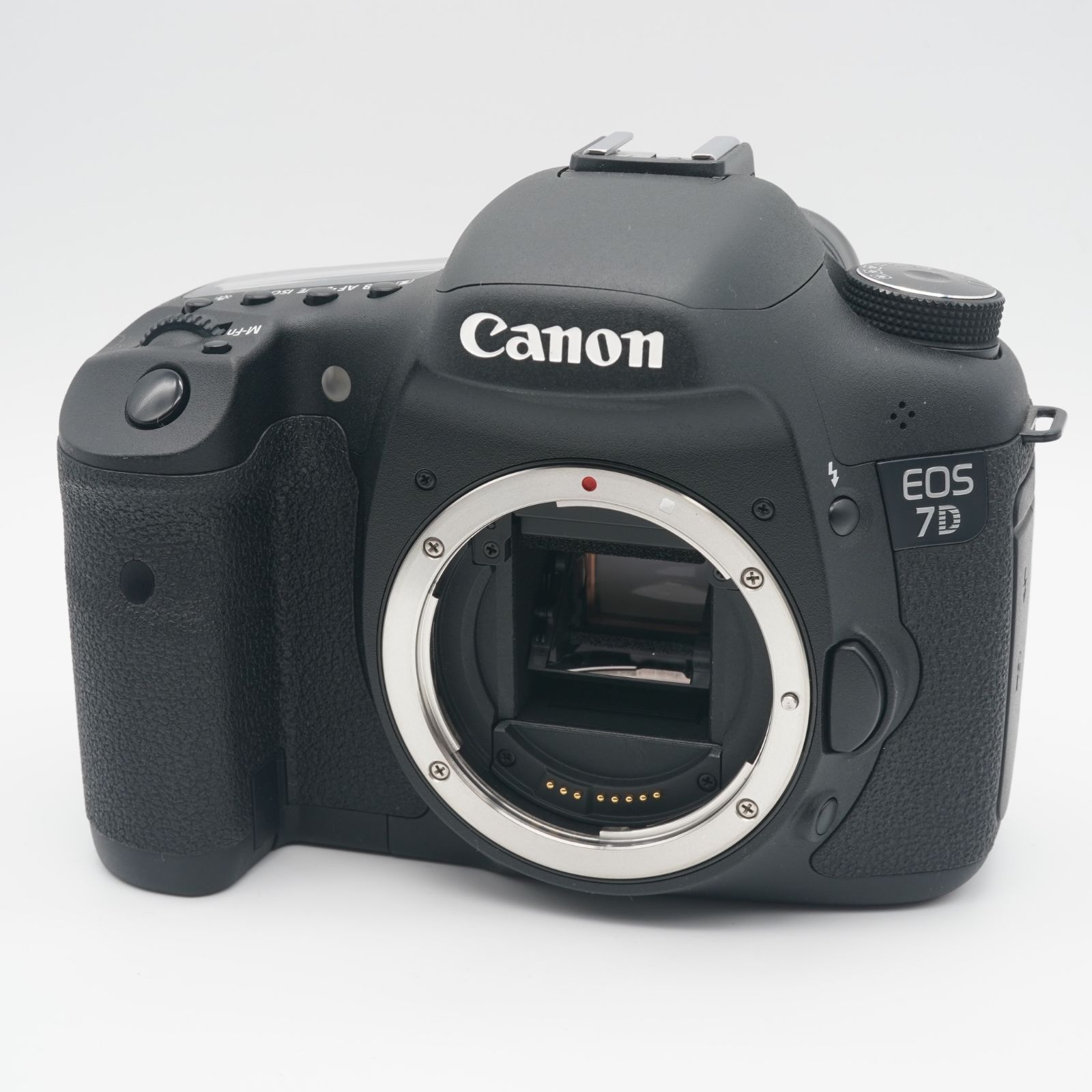 新品級 Canon デジタル一眼レフカメラ EOS 7D ボディ EOS7D シャッター回数18,303回！ - メルカリ