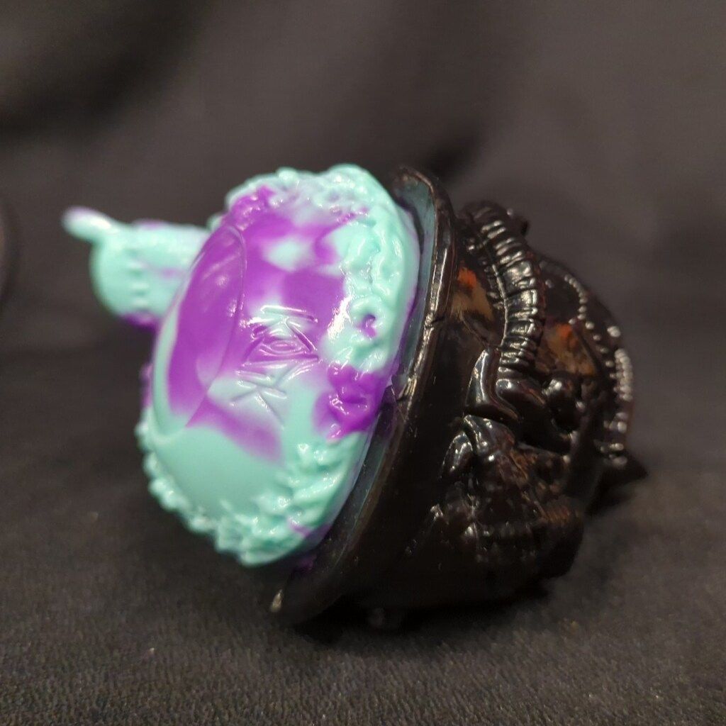 Black Book Toy Frank Kozik A Clockwork Hateball マーブル成型