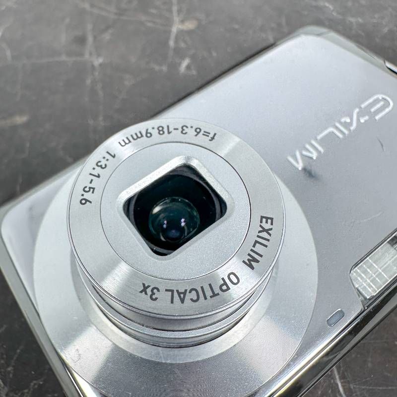 CASIO EXILIM EX-Z2 シルバー デジカメ - メルカリ