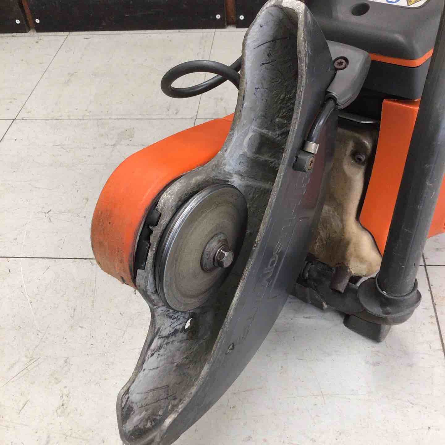 品 ハスクバーナ