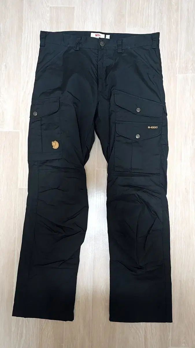 フェールラーベン 冬用 カーゴ 登山 ウォーク 作業 ズボン