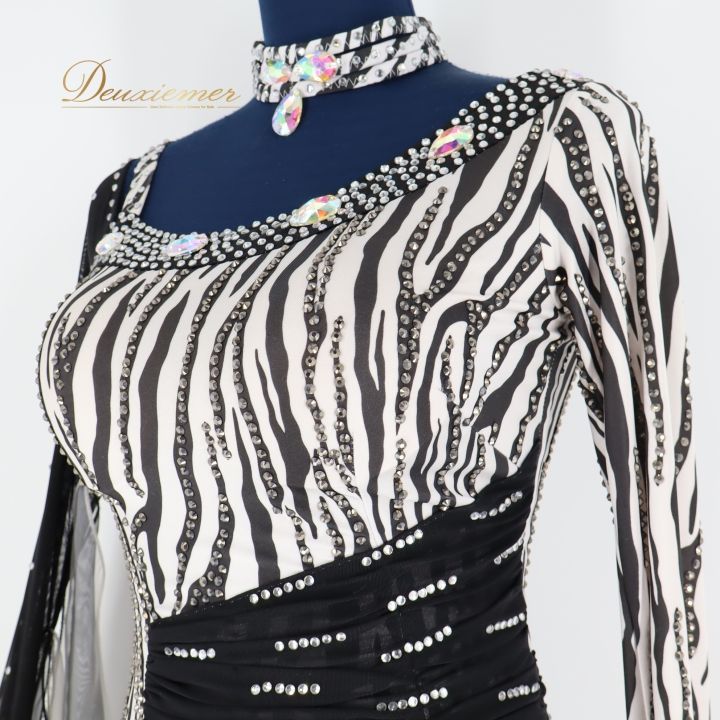 社交ダンス 衣装