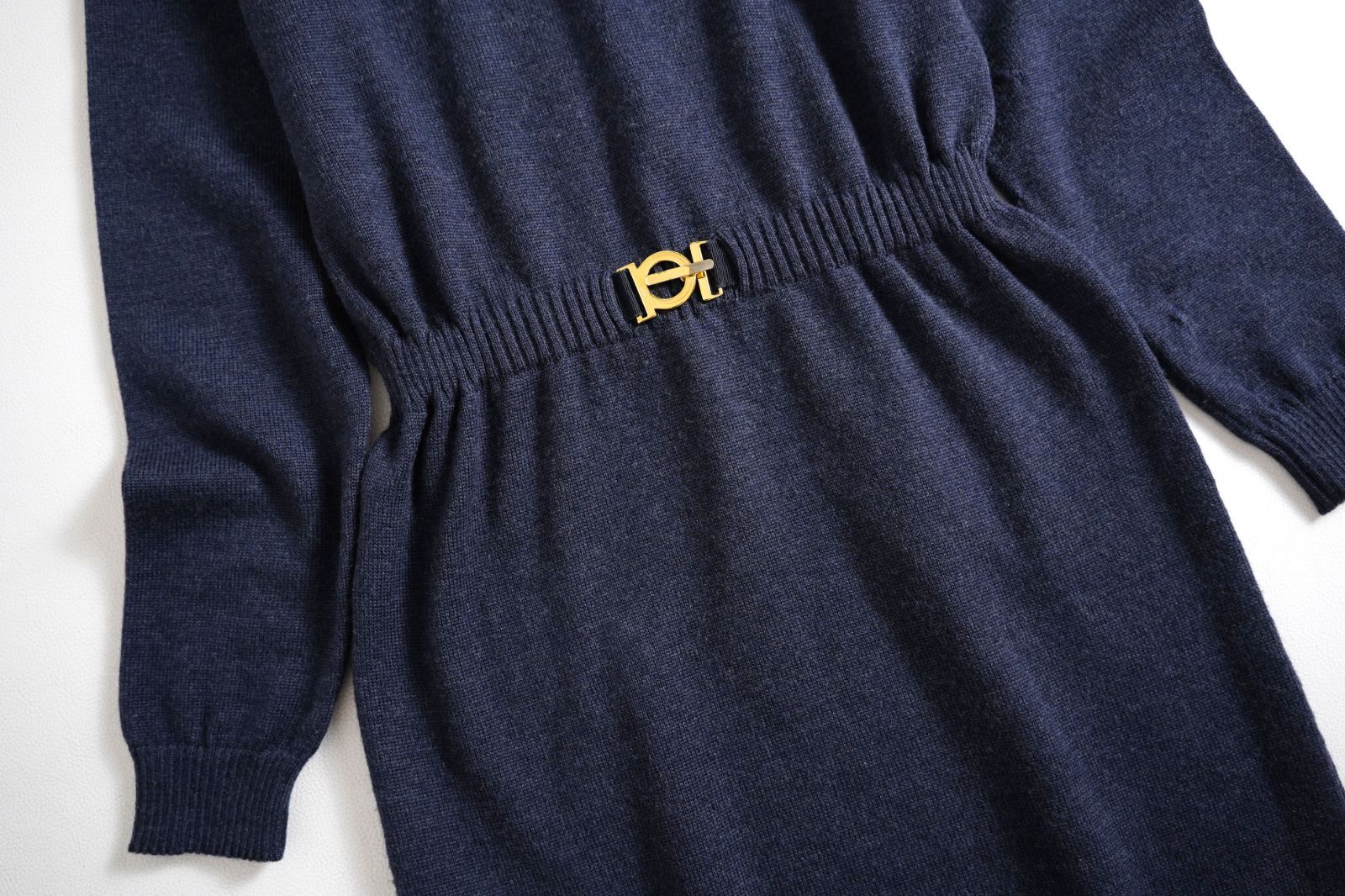 697t*Salvatore Ferragamo サルヴァトーレフェラガモ ウール