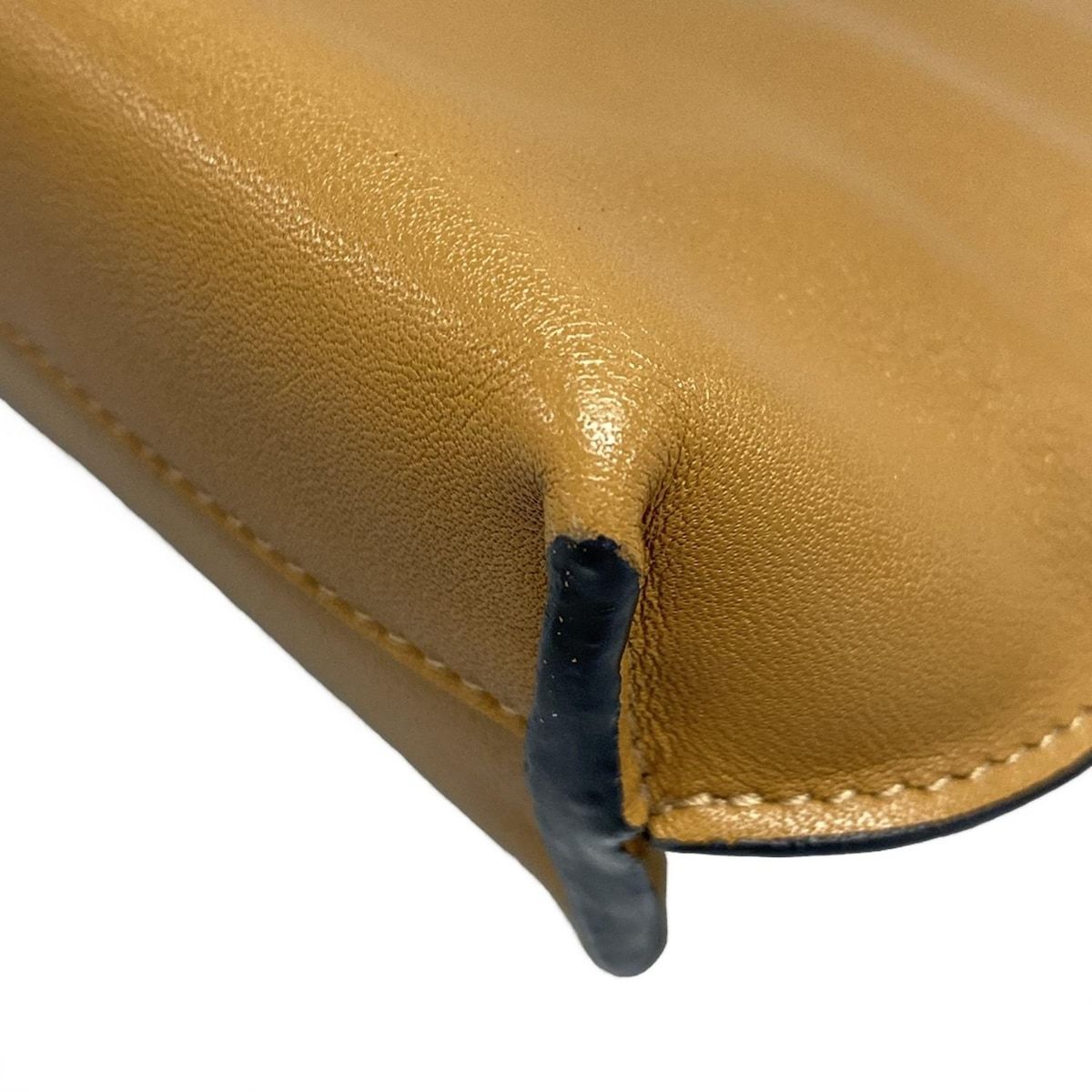 クラッチバッグ