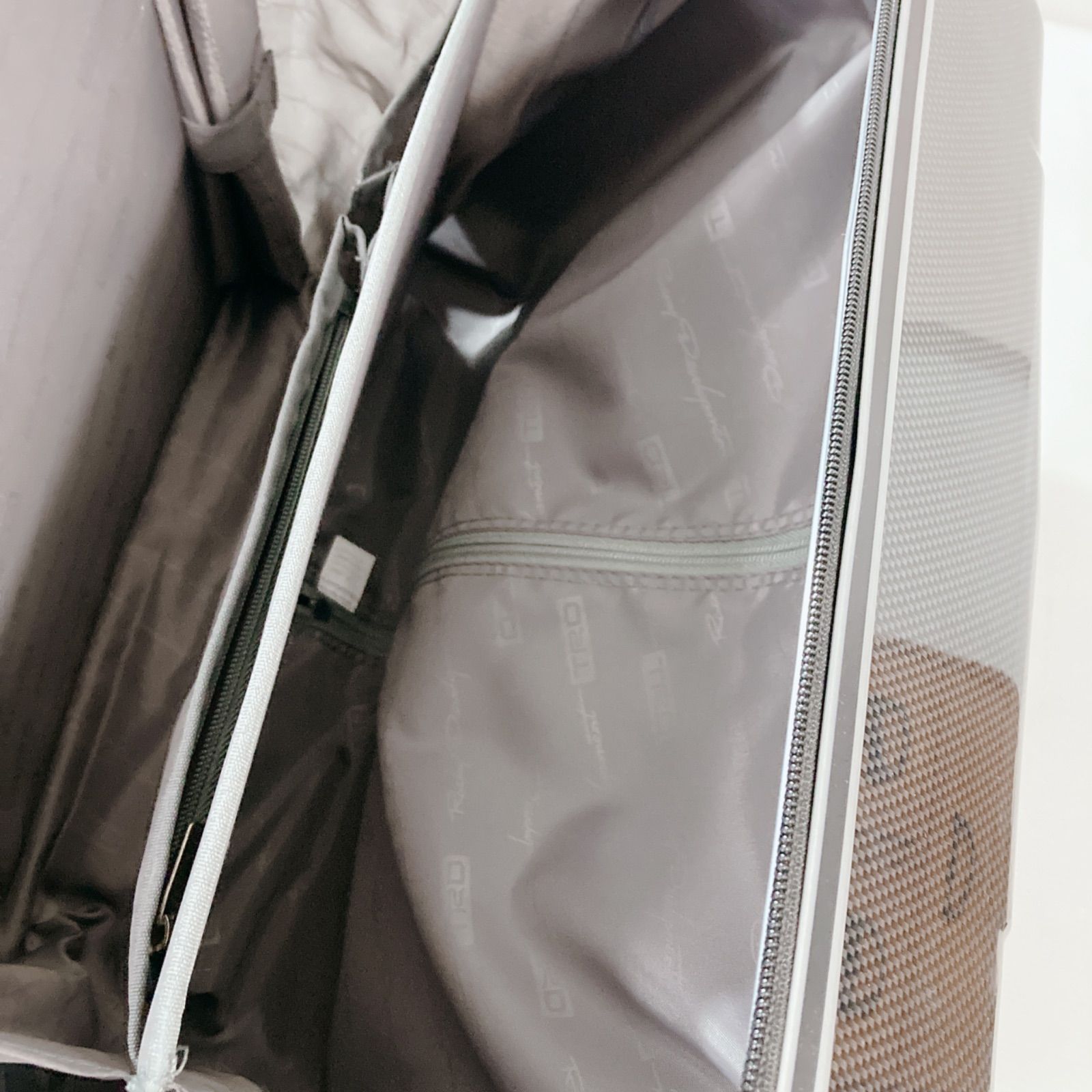  TRD カーボン柄キャリーケース DQ 7 キャリーバッグ キャリーカート 旅行かばん 小分けバッグ