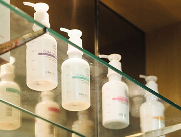  クラシエ Kracie クリエステMクレンジング Z 1800 レフィルクレンジングミルクスキンケア 弱酸性 BC-N V-1 休日の為 発送は平日のみになります クレンジングミルク クレンジング メイク落とし