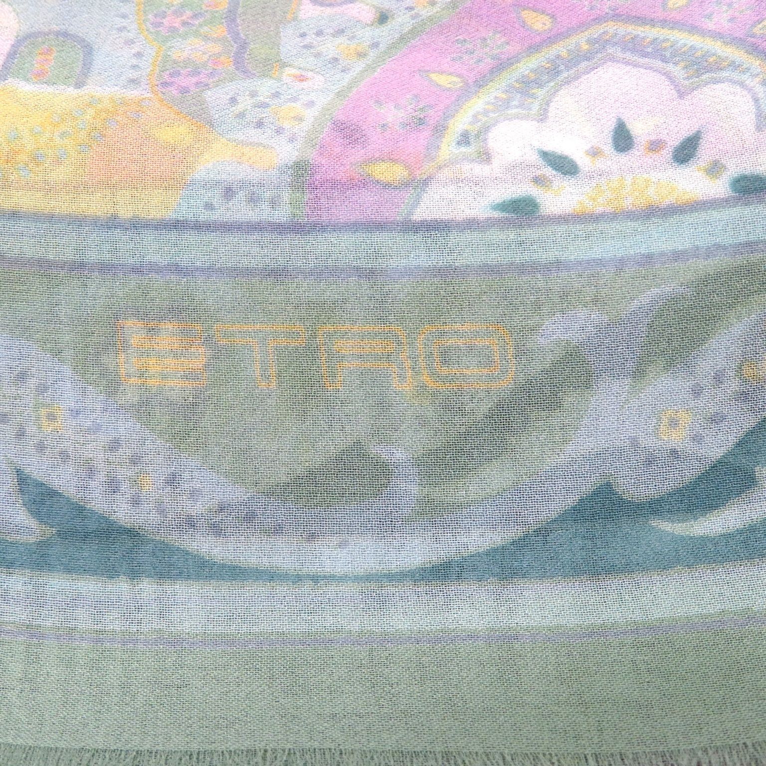 エトロ ペイズリー