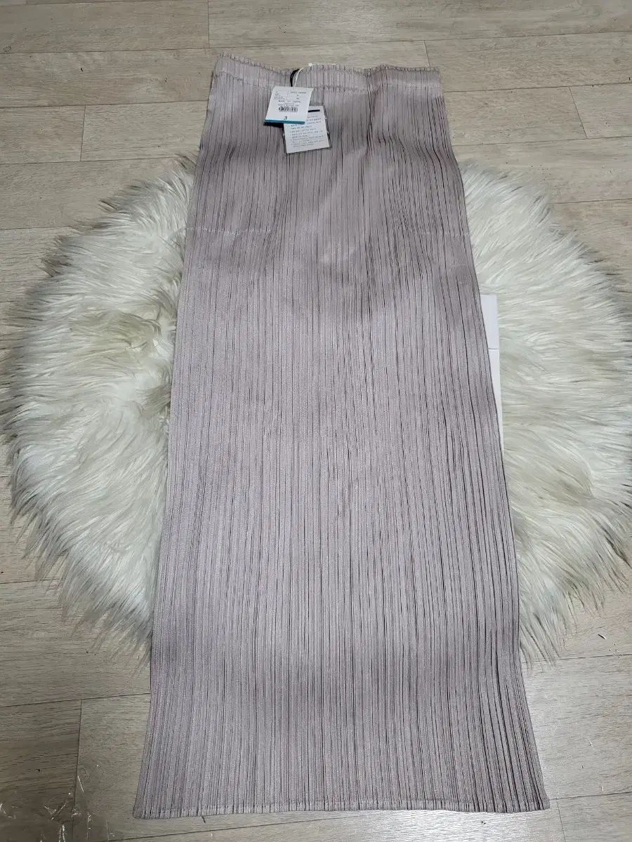 プリーツプリーズ