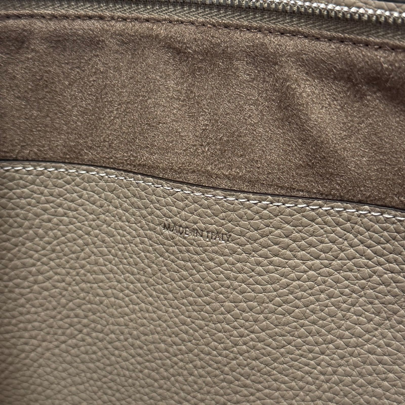 スクエアポーチ ミディアム