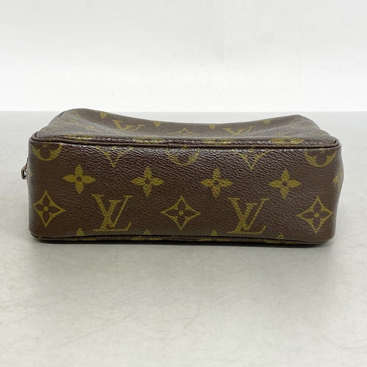 ポーチ モノグラム