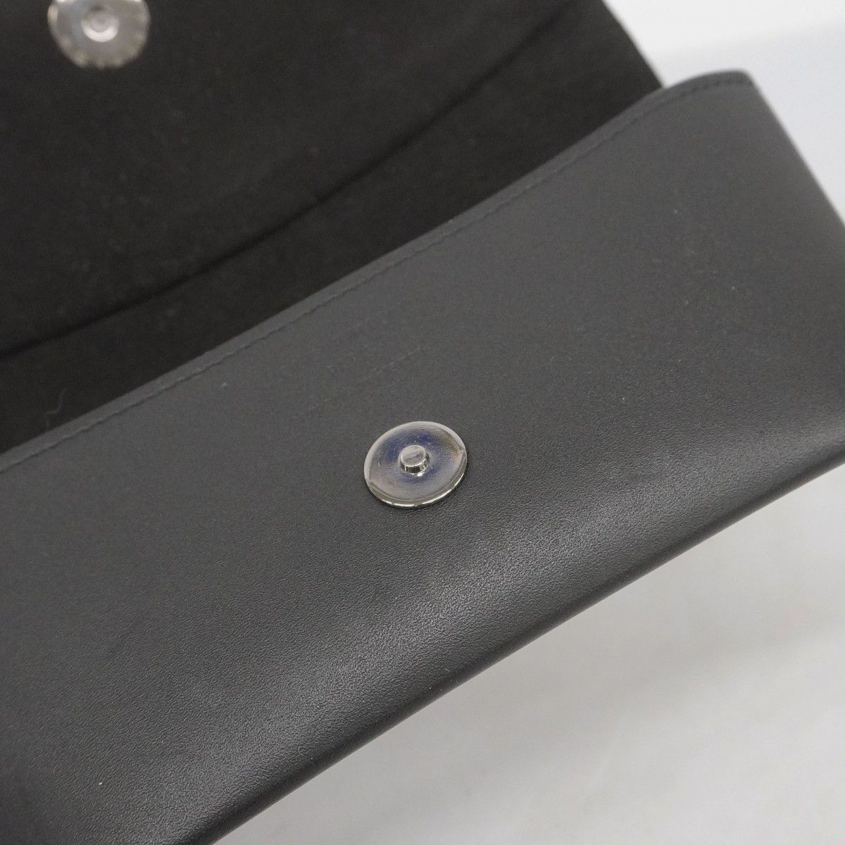 エテュイリュネットウディ