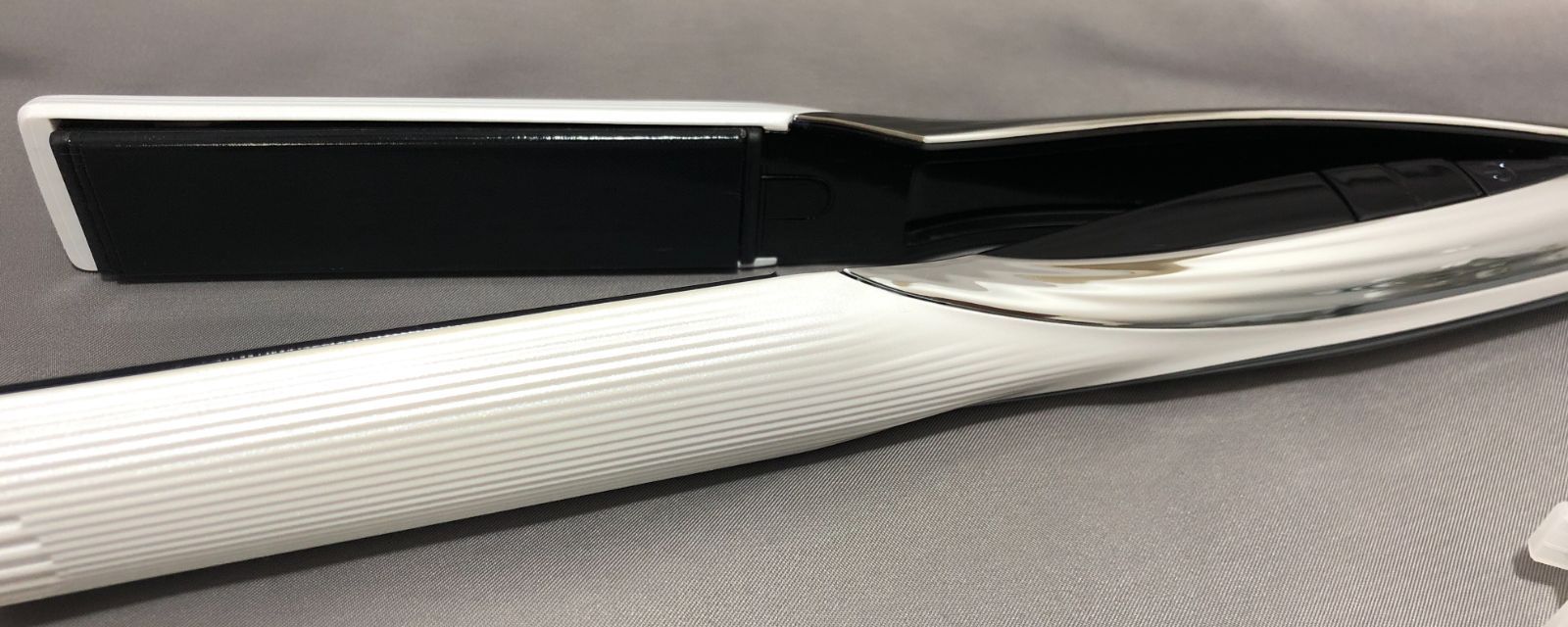 ReFa ストレート アイロン ビューテック 白 美品 リファ ギャランティー付 ヘアアイロン リファ ビューテックストレートアイロン ホワイト