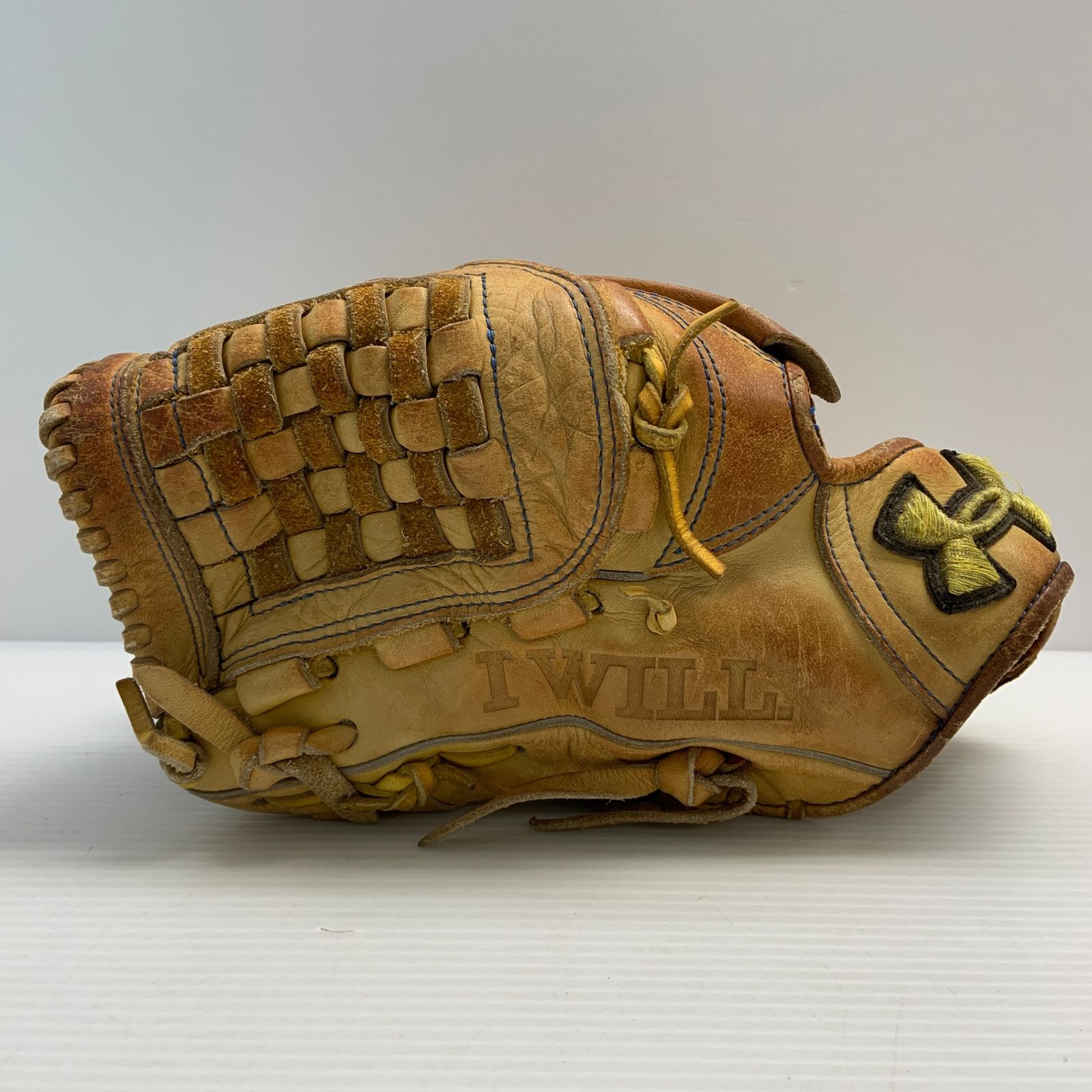 アンダーアーマー Under Armour UA 硬式 大人 一般 投手用 グローブ ピッチャー グラブ 左投げ 1341846 品 野球 6673