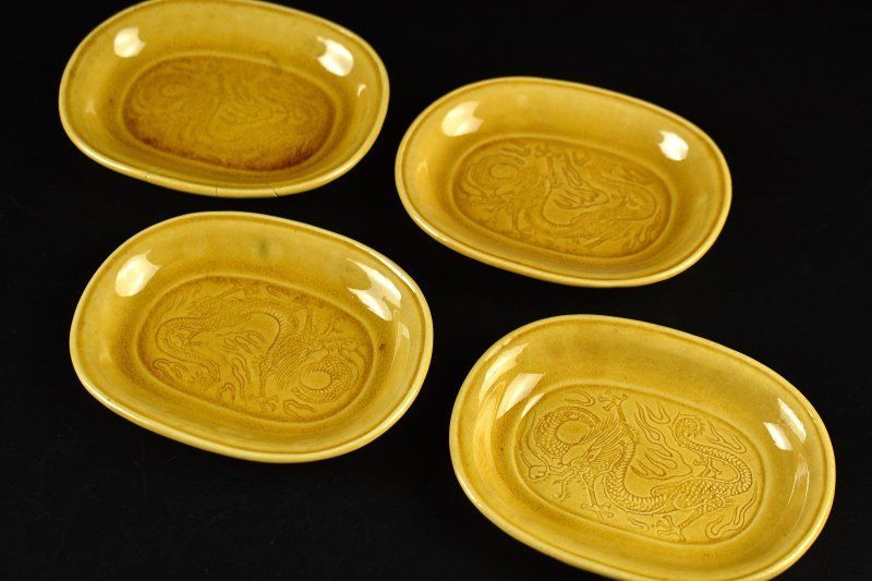 蔵A4352d 珉平焼 淡路焼 黄交趾 龍図 小判型皿 四客 民平