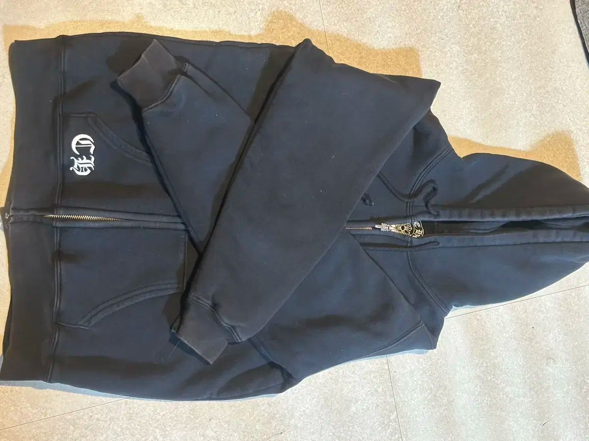 CHROME HEARTS クロムハーツ ポティ コラボ フード ジップアップ M