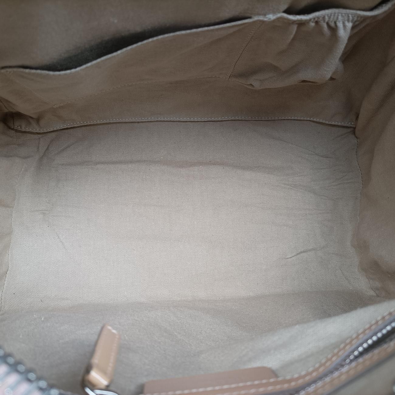 ジバンシーGivenchyアンティゴナベージュパテント3C0184