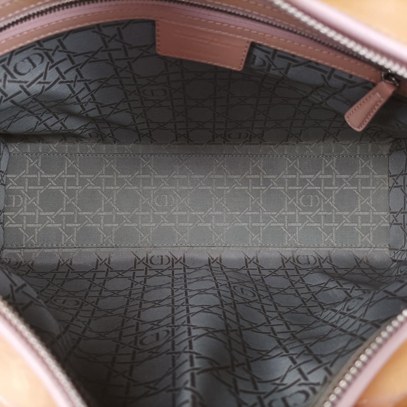 クリスチャンディオールChristian Diorレディディオール ベージュ パテント 13-BO-0172 DECORATOM_COM_BR