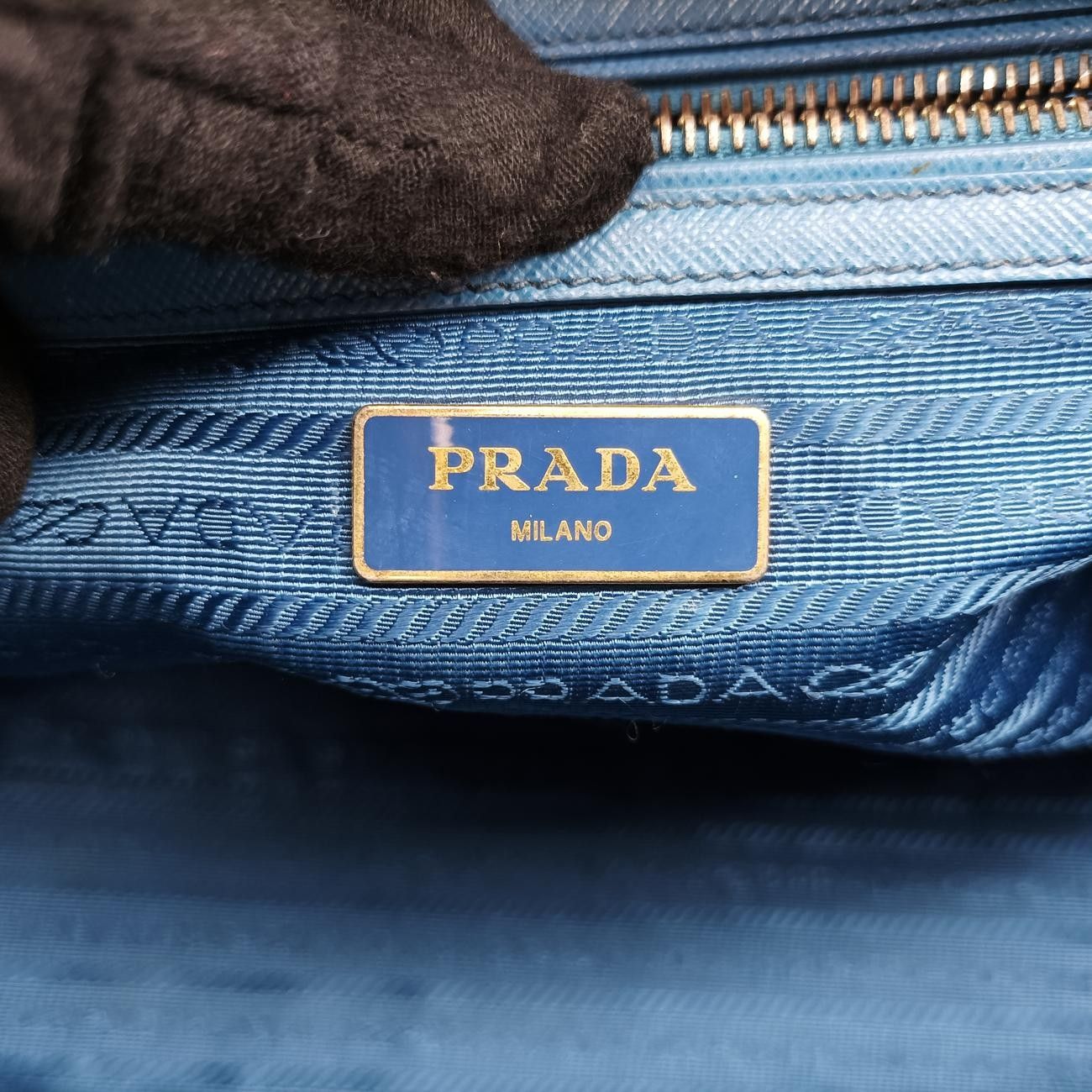 ブルー サフィアーノレザー