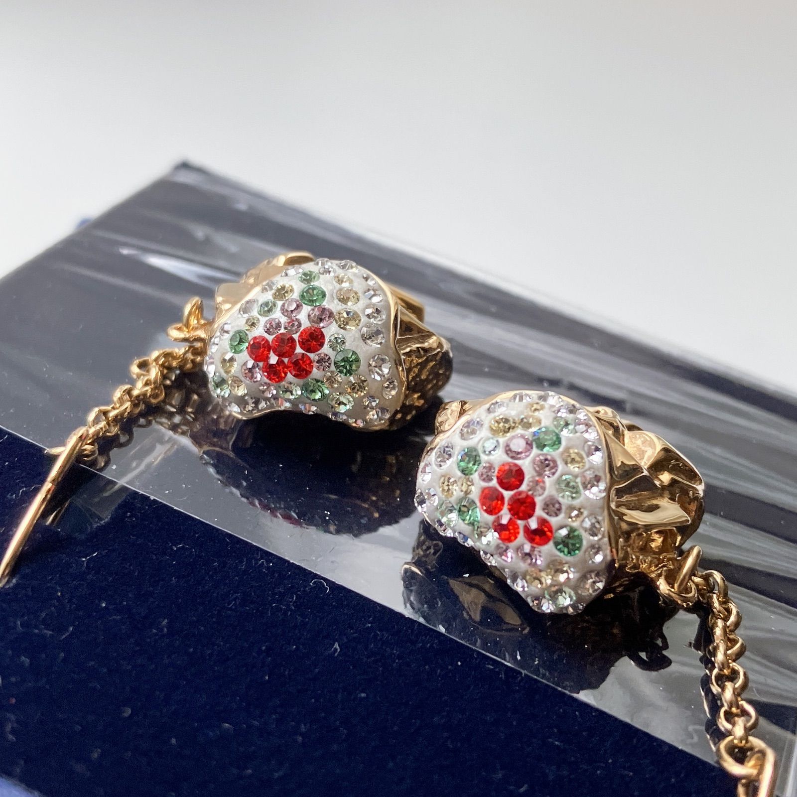 SWAROVSKI ネビュラス フックピアス ロングタイプ - メルカリ