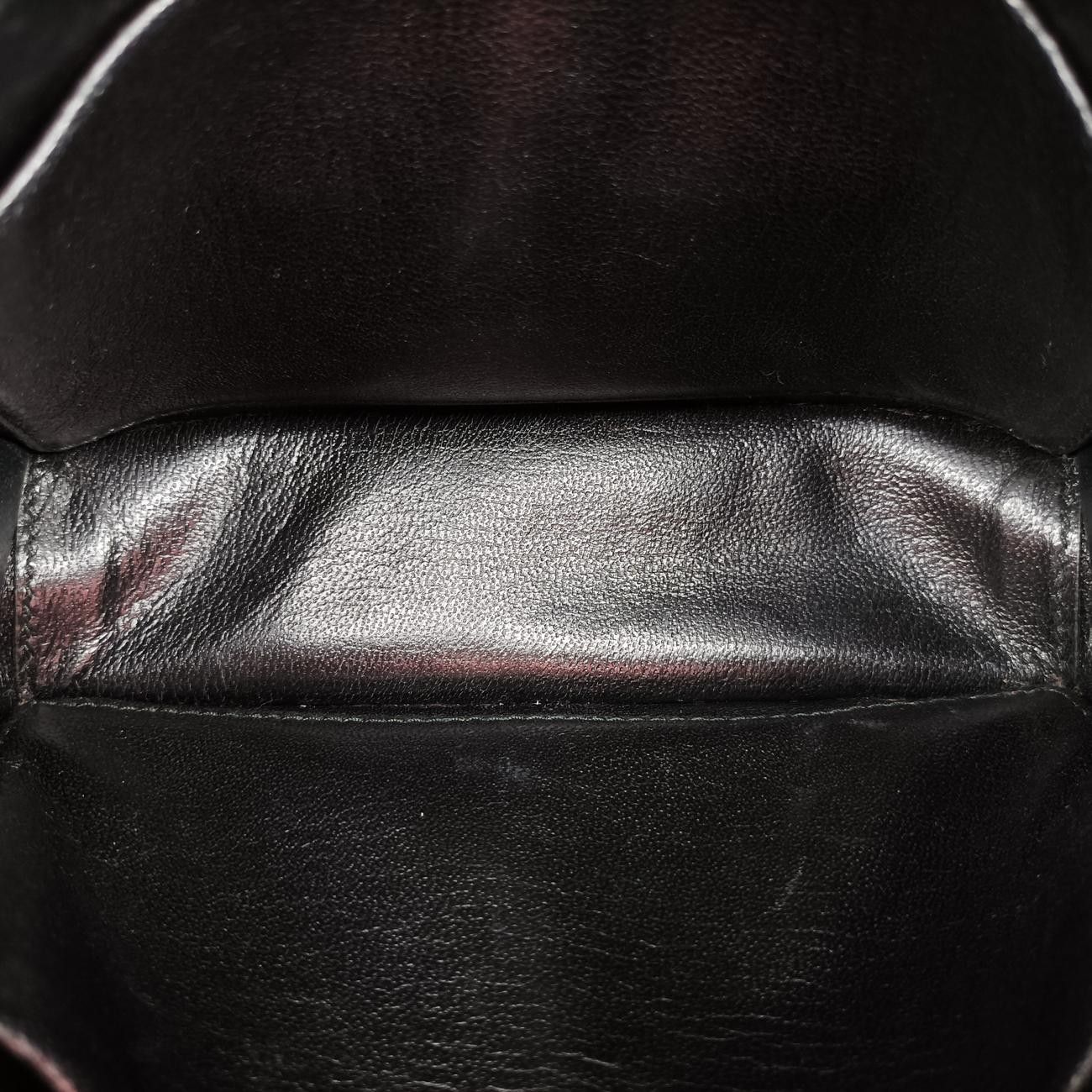 レッドxブラック レザー