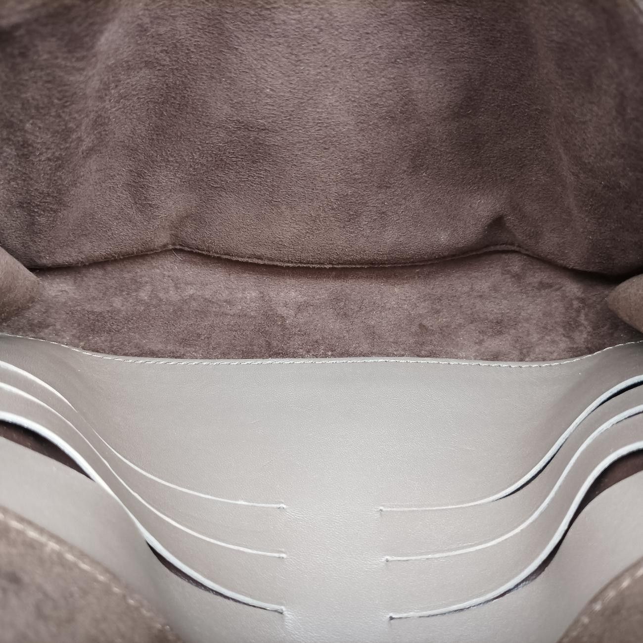 ブラウン レザー