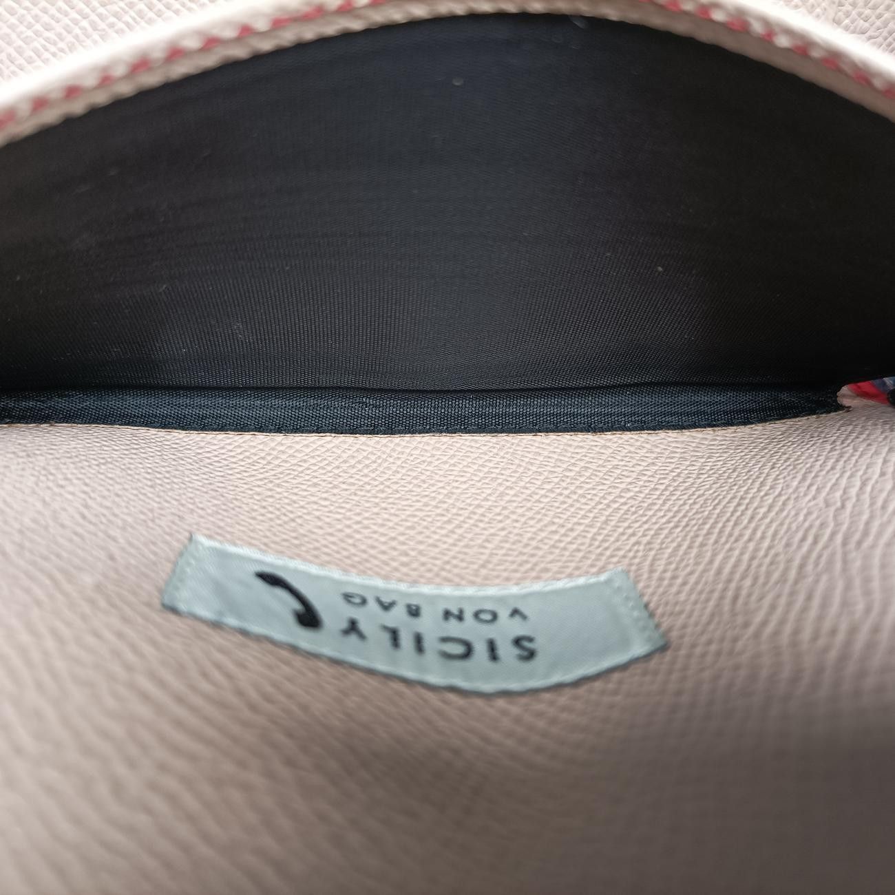 ドルチェ＆ガッバーナDolce - Gabbanaシシリー レッド レザー DECORATOM_COM_BR