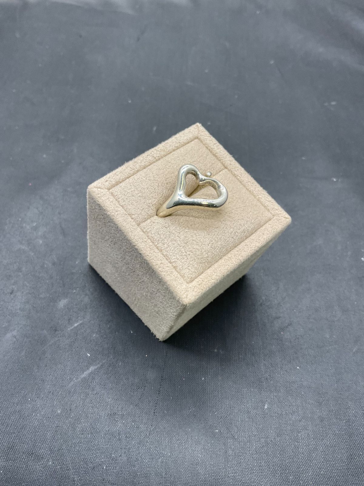 ティファニー SV オープンハートリング B25082946